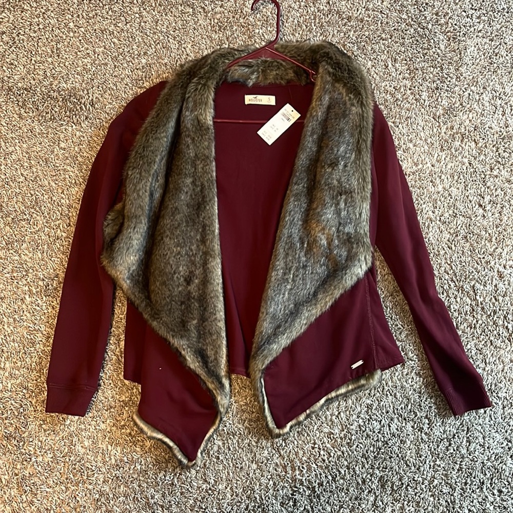 Hollister Cardigan Size Small Tags still on